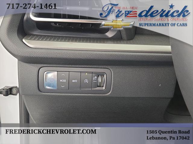 new 2025 Chevrolet Traverse car