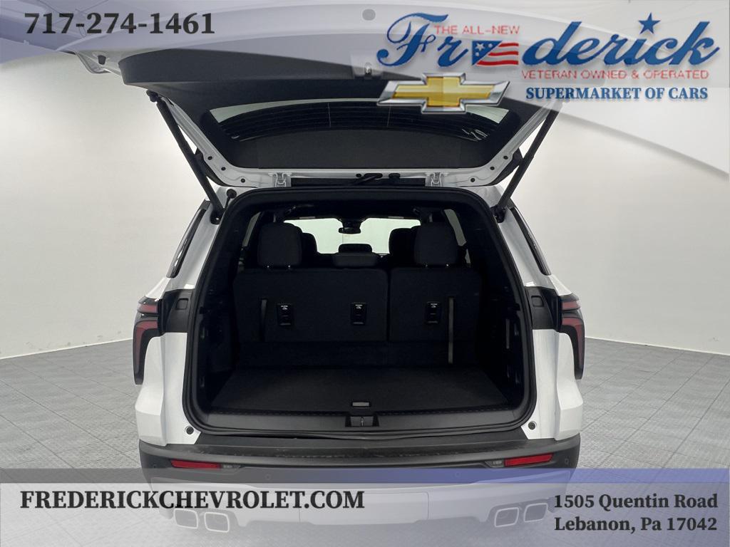 new 2025 Chevrolet Traverse car