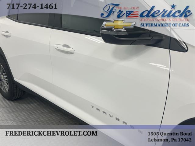 new 2025 Chevrolet Traverse car