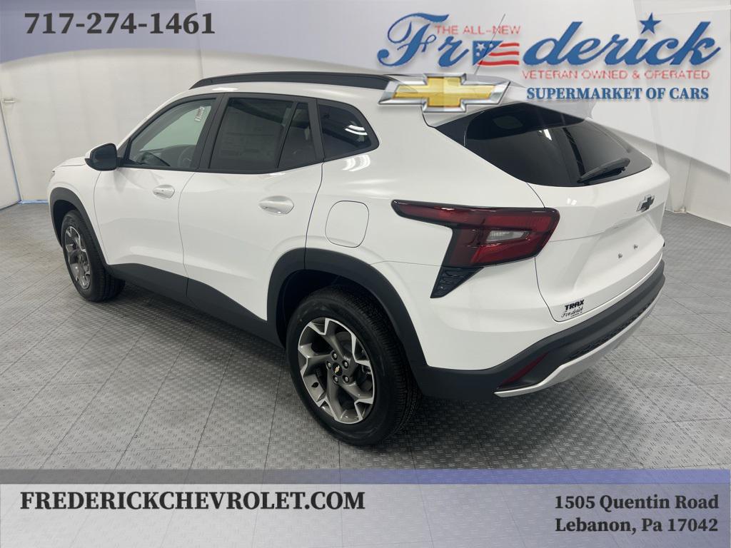 new 2025 Chevrolet Trax car, priced at $25,590