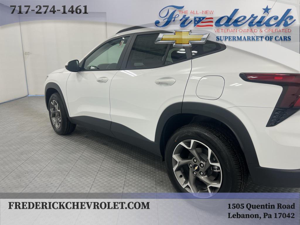 new 2025 Chevrolet Trax car, priced at $25,590