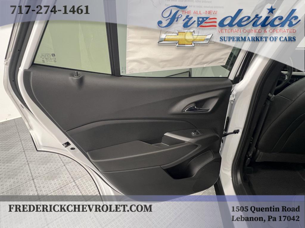 new 2025 Chevrolet Trax car, priced at $25,590