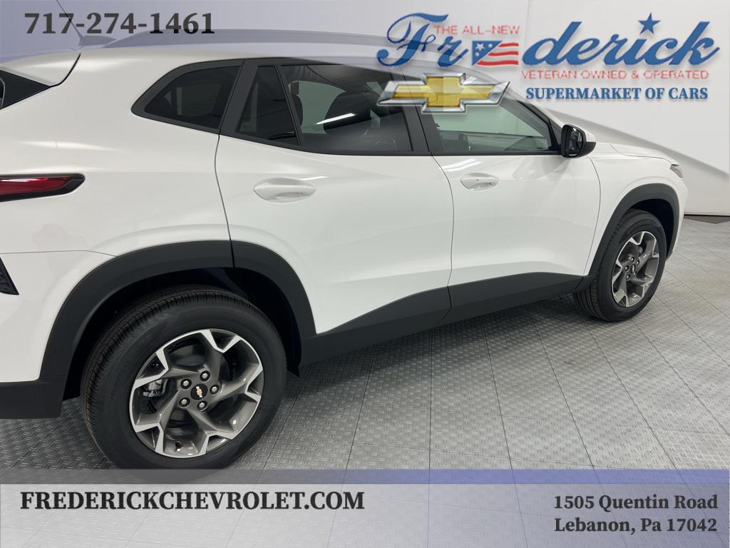 new 2025 Chevrolet Trax car, priced at $25,590