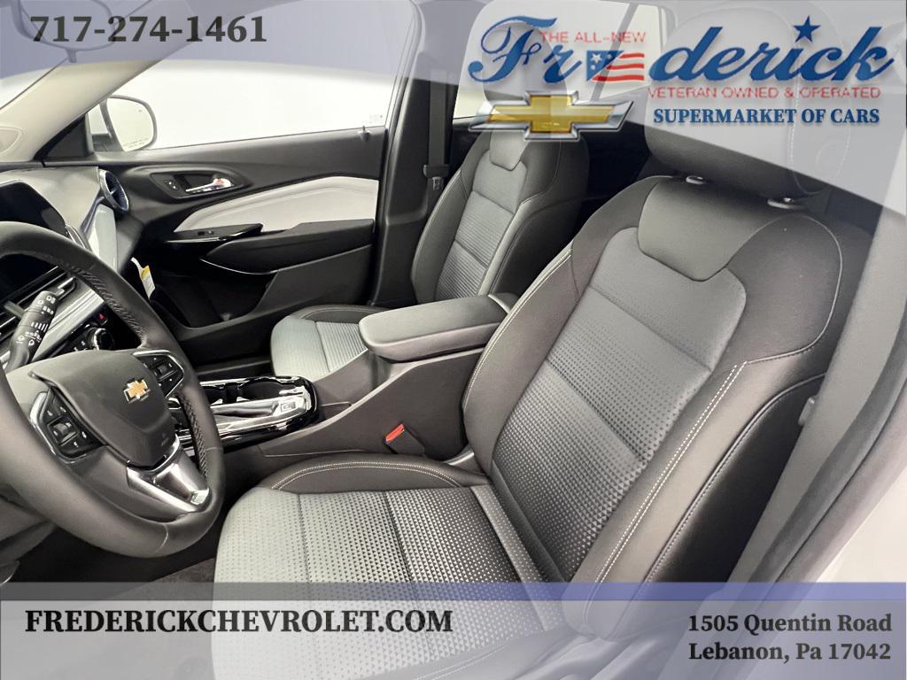 new 2025 Chevrolet Trax car, priced at $25,590