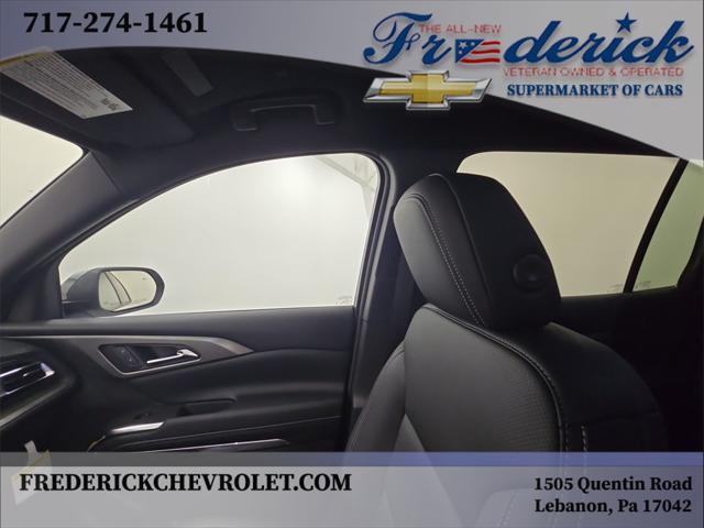 new 2025 Chevrolet Traverse car