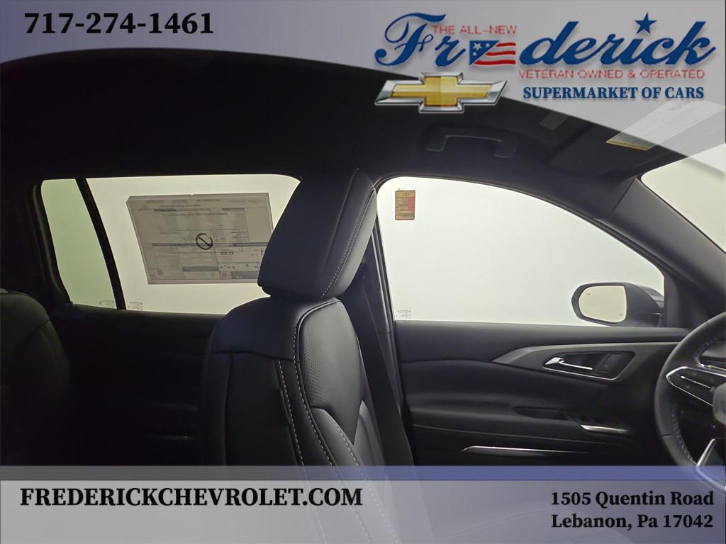 new 2025 Chevrolet Traverse car, priced at $914,700