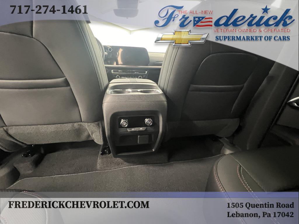 new 2026 Chevrolet Traverse car, priced at $1,086,300