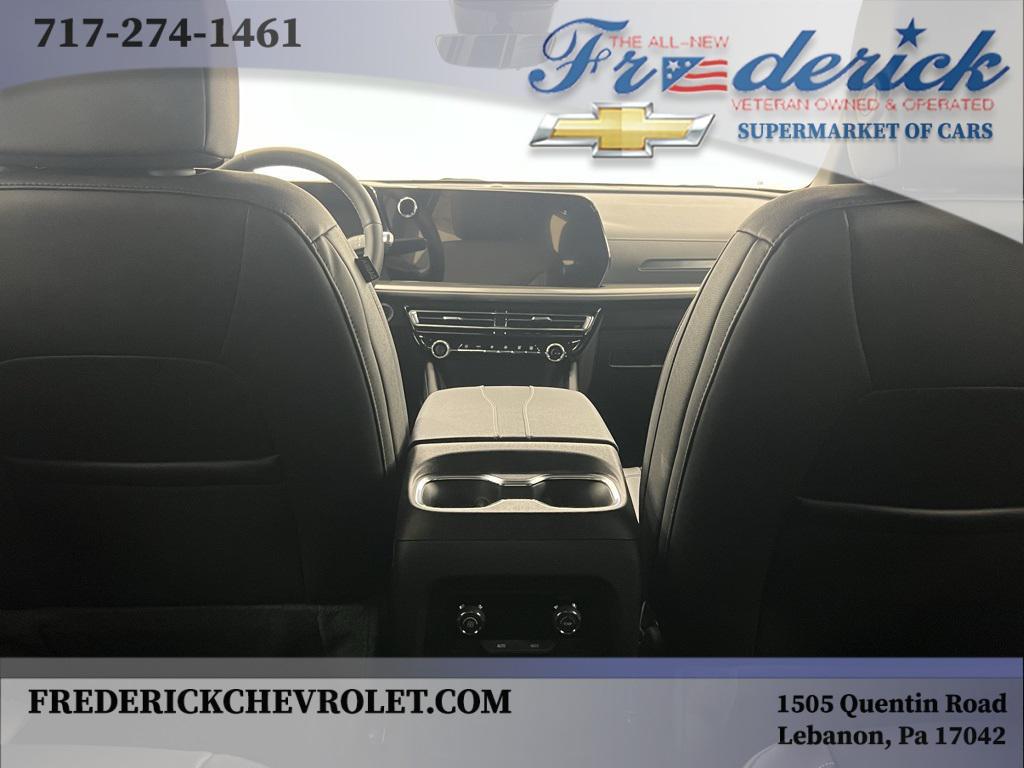 new 2026 Chevrolet Traverse car, priced at $942,380