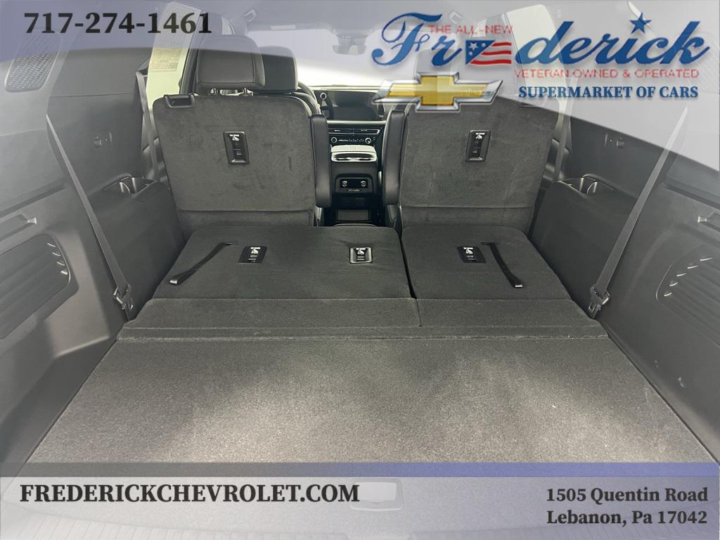 new 2026 Chevrolet Traverse car, priced at $942,380