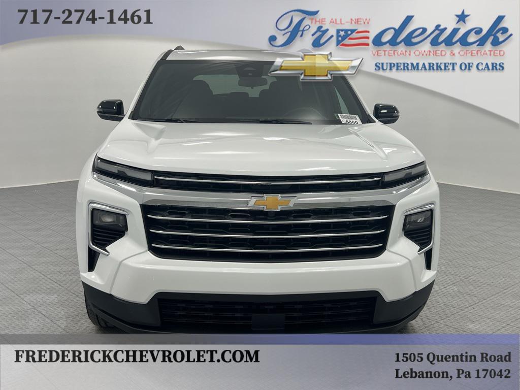 new 2025 Chevrolet Traverse car