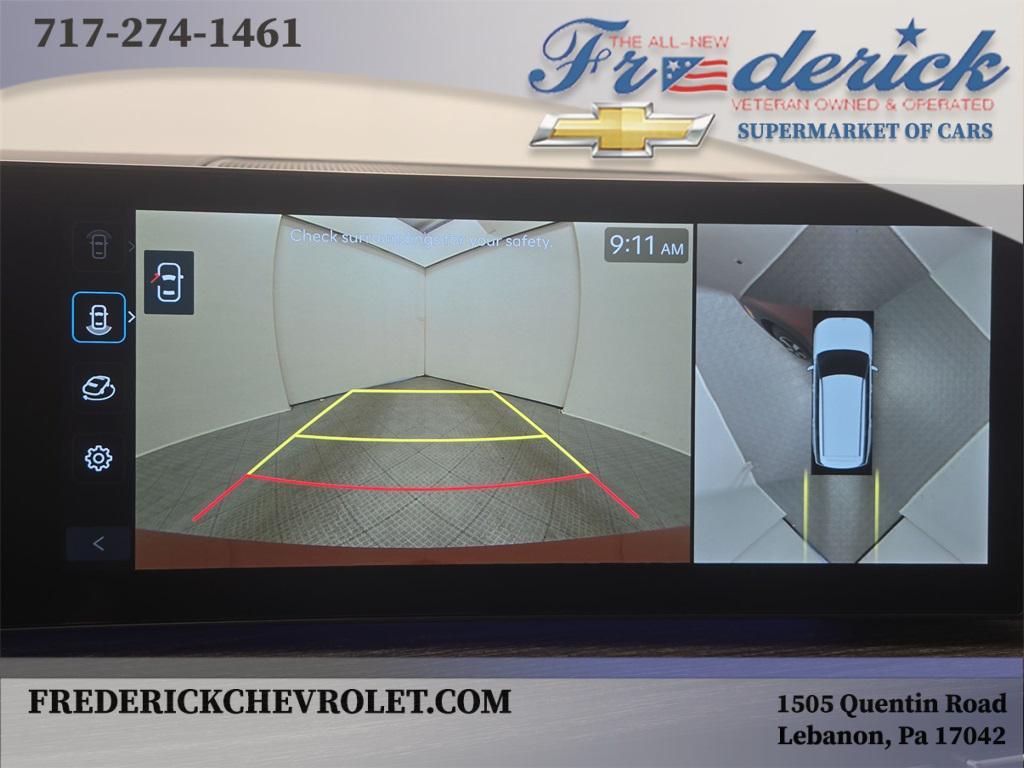 used 2025 Hyundai Santa Fe car, priced at $38,990