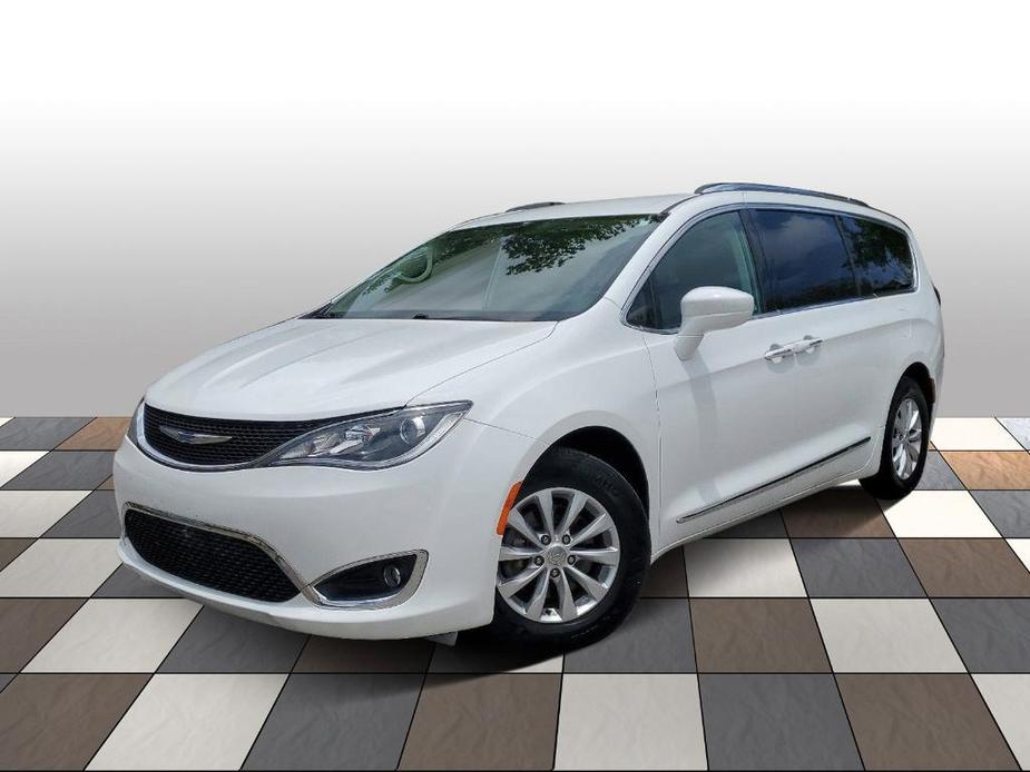 used 2018 Chrysler Pacifica car, priced at $13,952