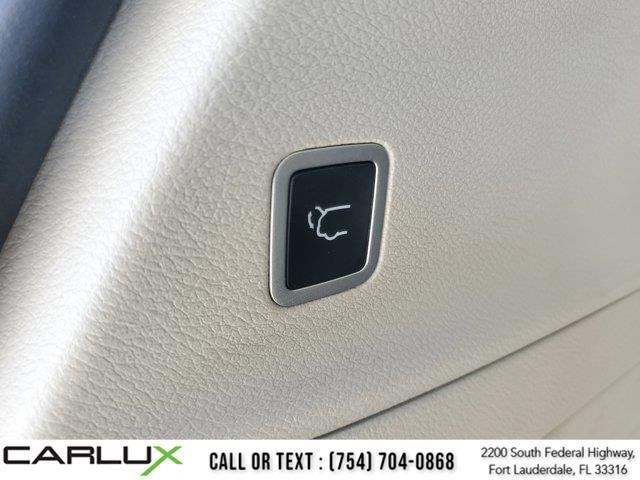 used 2020 Chrysler Pacifica car, priced at $13,252