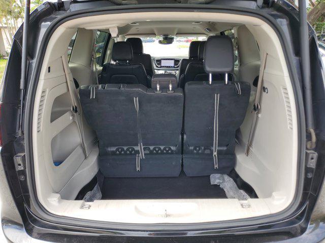used 2022 Chrysler Pacifica car, priced at $15,526