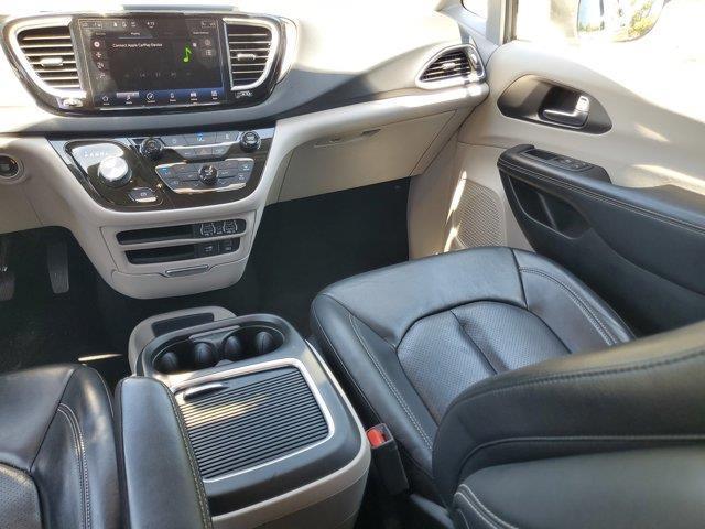 used 2022 Chrysler Pacifica car, priced at $14,918