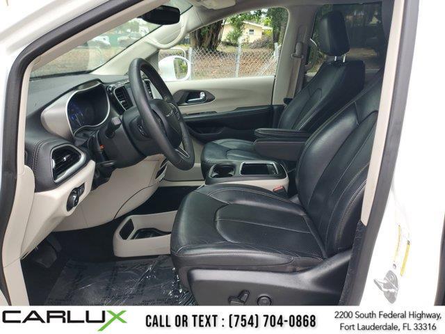 used 2022 Chrysler Pacifica car, priced at $13,418