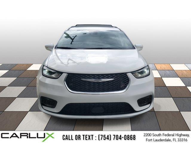 used 2022 Chrysler Pacifica car, priced at $13,418