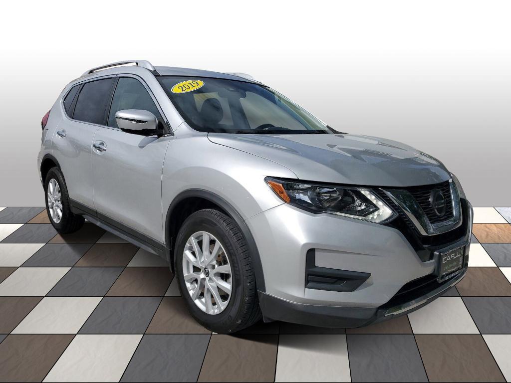 used 2019 Nissan Rogue car, priced at $13,918