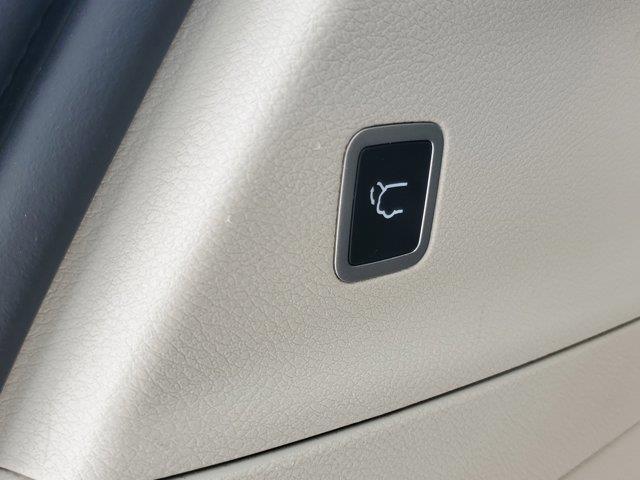 used 2022 Chrysler Pacifica car, priced at $14,418