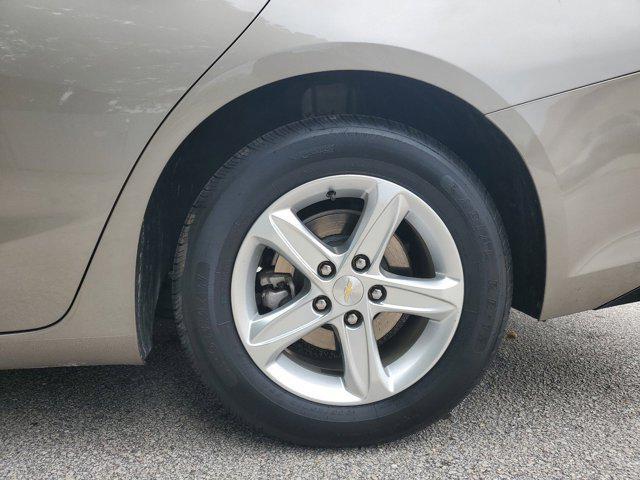 used 2022 Chevrolet Malibu car, priced at $12,426