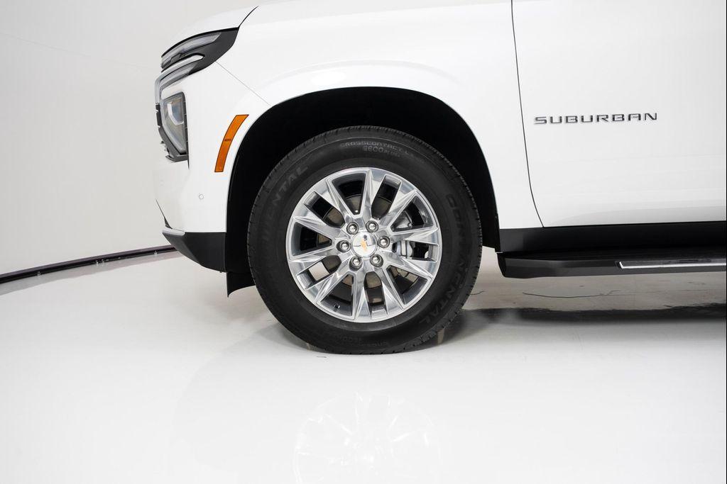 used 2025 Chevrolet Suburban car, priced at $84,990