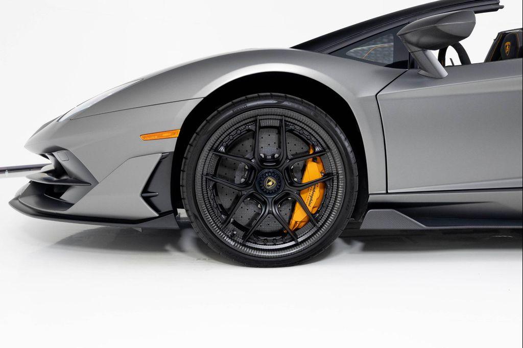 used 2020 Lamborghini Aventador SVJ car