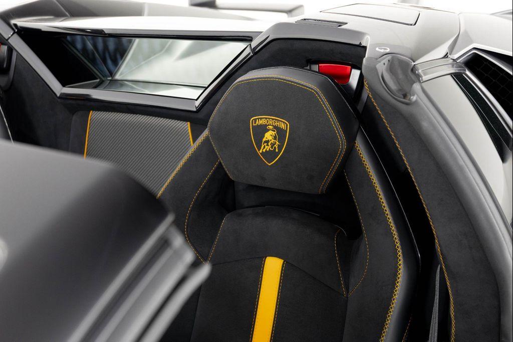 used 2020 Lamborghini Aventador SVJ car