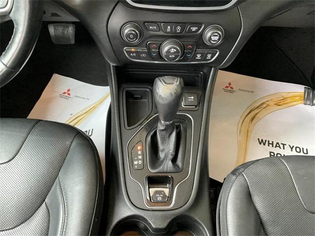 used 2021 Jeep Cherokee car, priced at $18,995