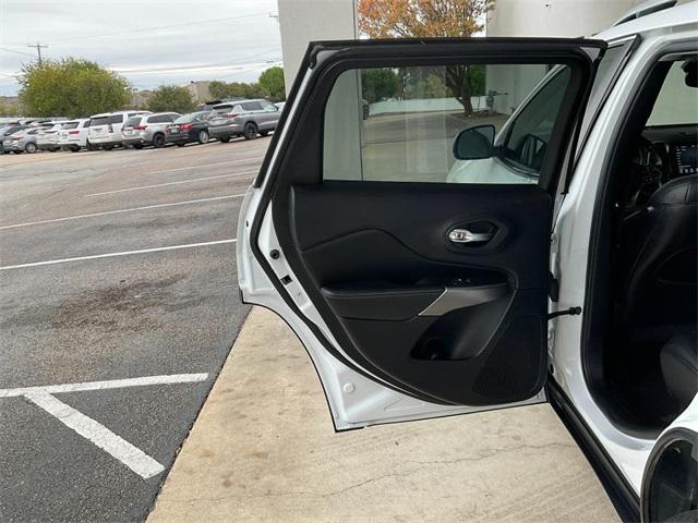 used 2021 Jeep Cherokee car, priced at $18,995