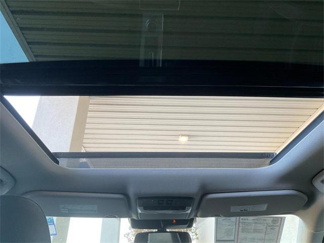 used 2023 Mitsubishi Outlander PHEV car