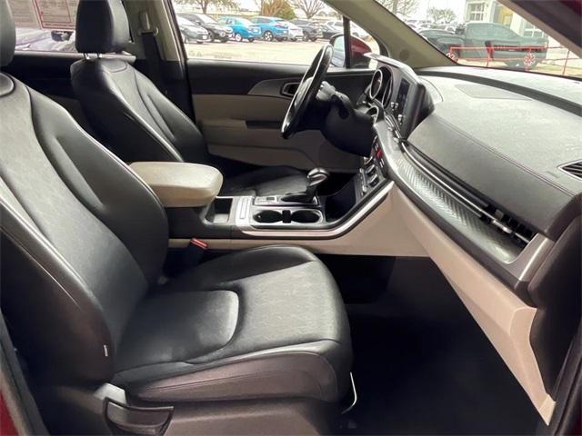 used 2022 Kia Carnival car, priced at $27,000