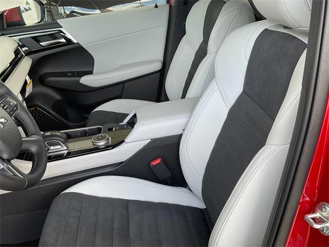 new 2025 Mitsubishi Outlander car, priced at $39,915