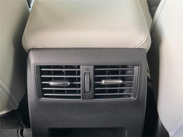 new 2025 Mitsubishi Outlander car, priced at $39,915