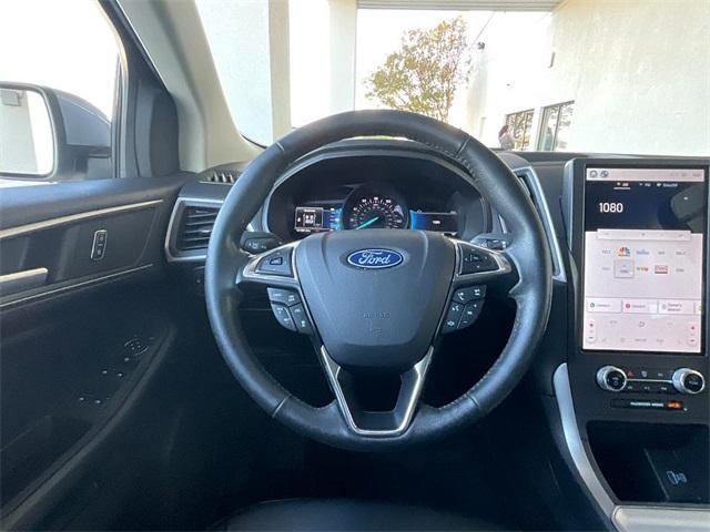 used 2022 Ford Edge car