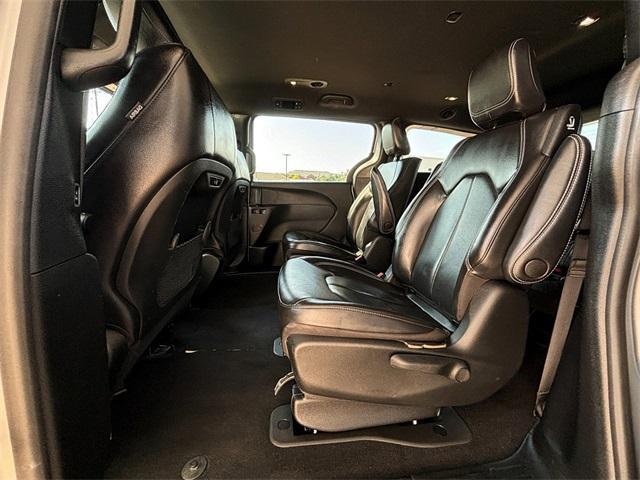 used 2022 Chrysler Pacifica Hybrid car, priced at $26,950