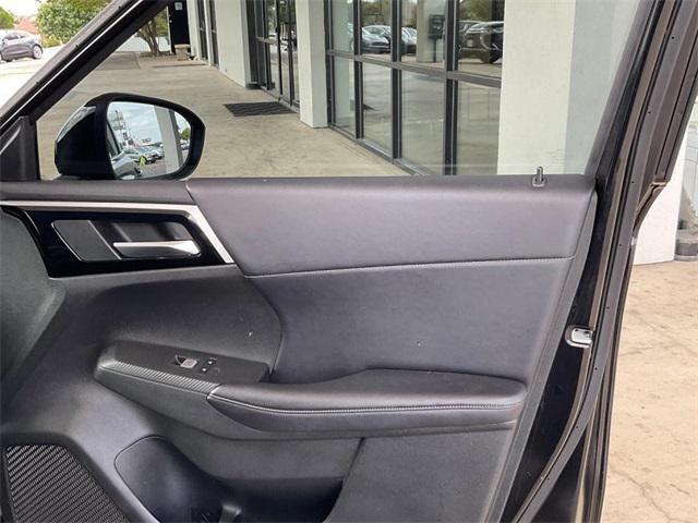 used 2024 Mitsubishi Outlander car, priced at $27,000