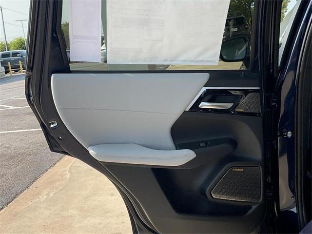 new 2025 Mitsubishi Outlander car, priced at $41,315