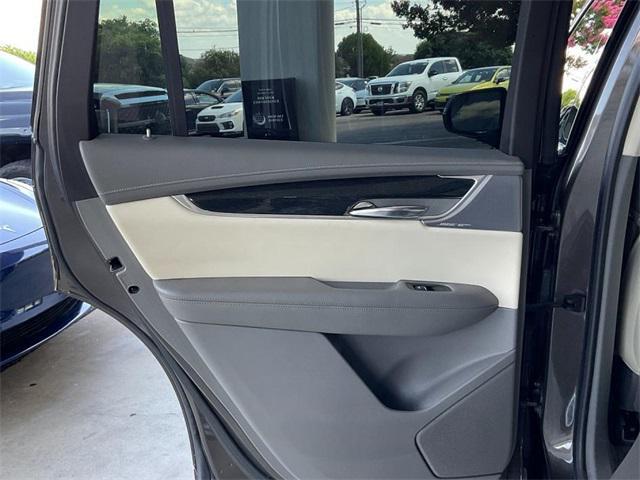 used 2020 Cadillac XT6 car, priced at $25,500