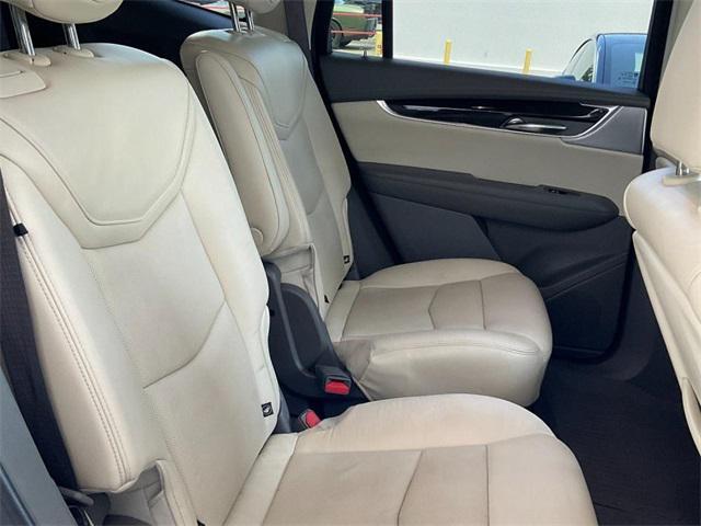 used 2020 Cadillac XT6 car, priced at $25,500