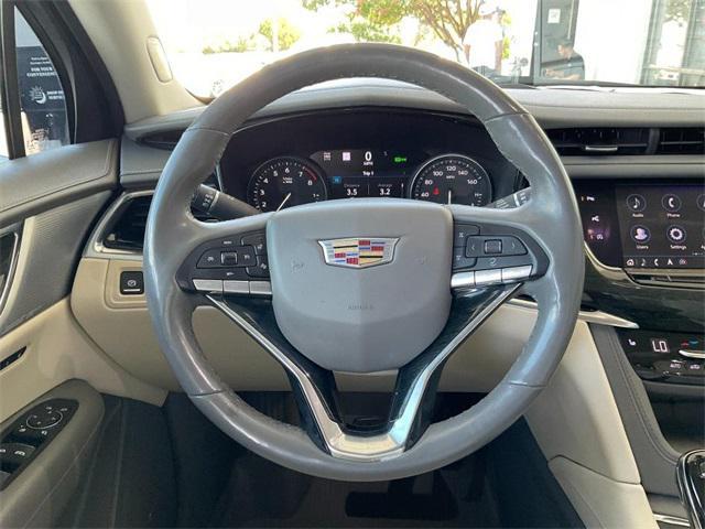 used 2020 Cadillac XT6 car, priced at $25,500