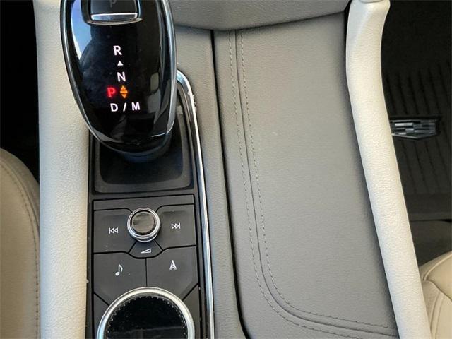 used 2020 Cadillac XT6 car, priced at $25,500