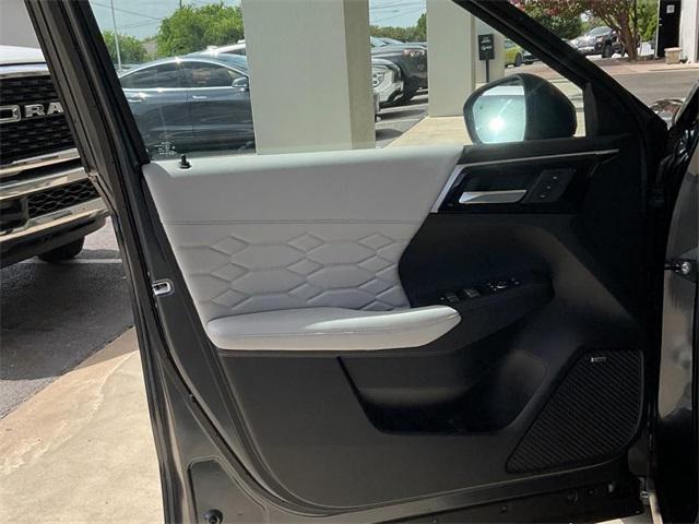 new 2025 Mitsubishi Outlander car, priced at $40,980