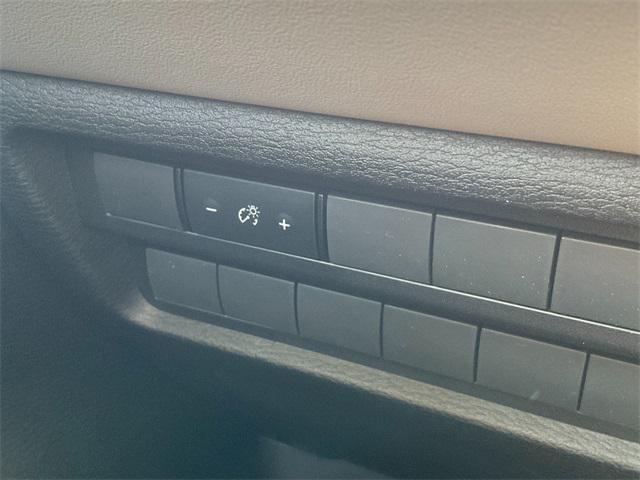new 2025 Mitsubishi Outlander car, priced at $38,540