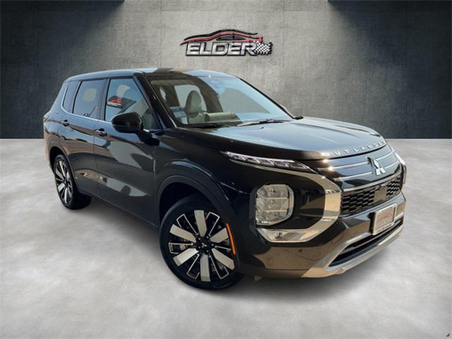 new 2025 Mitsubishi Outlander car, priced at $38,540