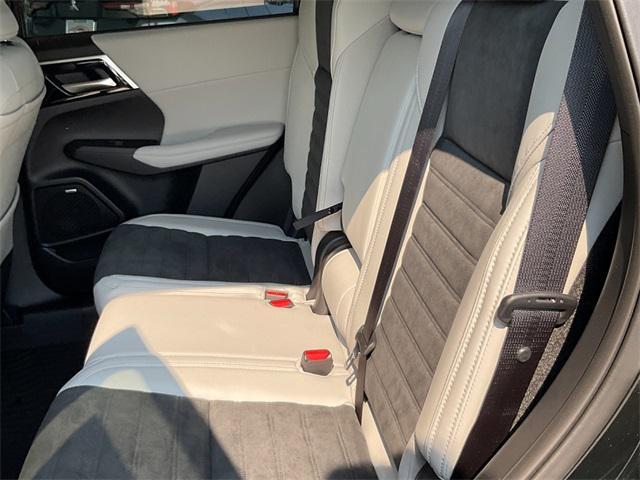 new 2025 Mitsubishi Outlander car, priced at $38,540