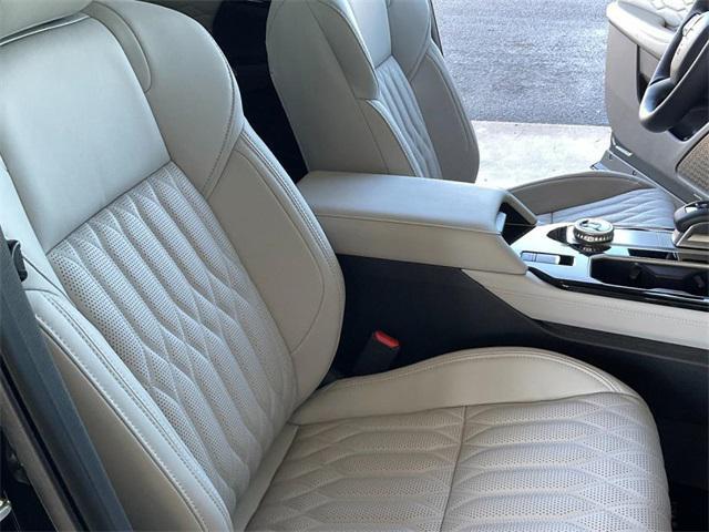 new 2025 Mitsubishi Outlander car, priced at $47,035