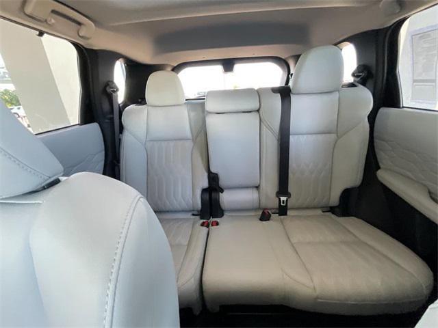 new 2025 Mitsubishi Outlander car, priced at $47,035