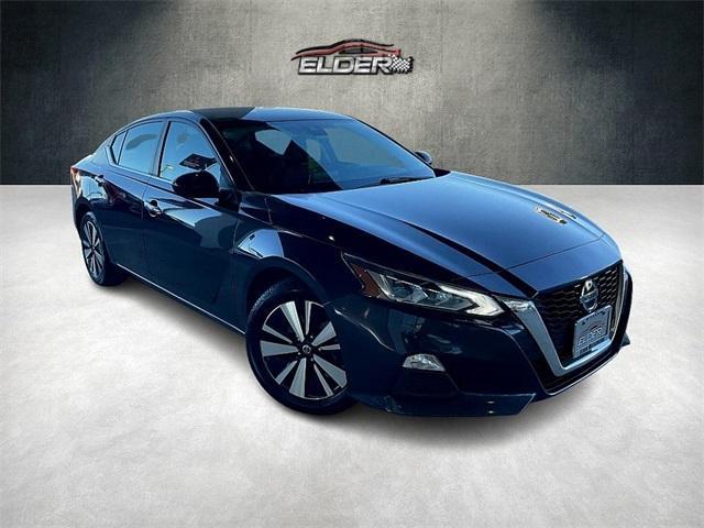 used 2022 Nissan Altima car, priced at $20,000