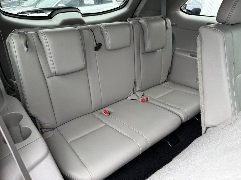used 2018 Toyota Highlander car, priced at $26,822