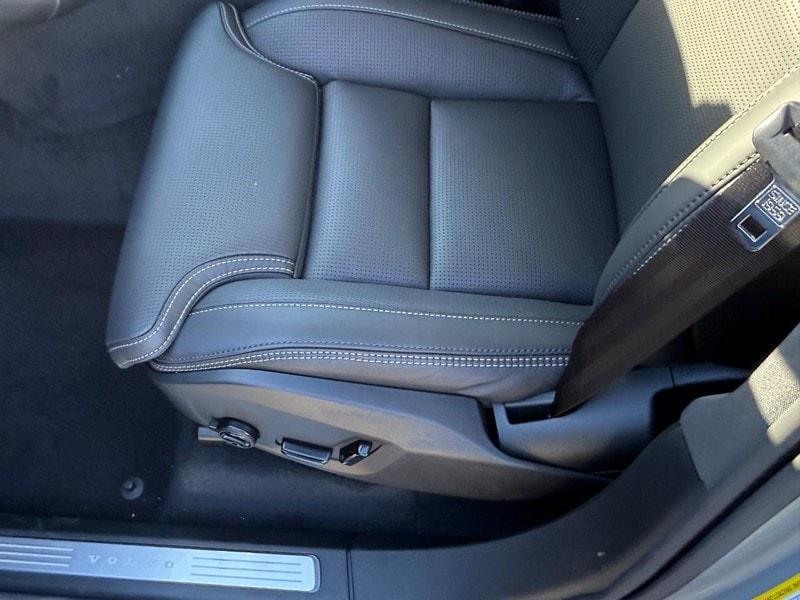 new 2026 Volvo XC90 car, priced at $75,155